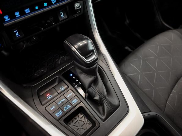 Toyota RAV4 V (XA50) с пробегом 2021 года, цена 3 650 000 рублей, 88600 км, внедорожник, Автокод Объявления