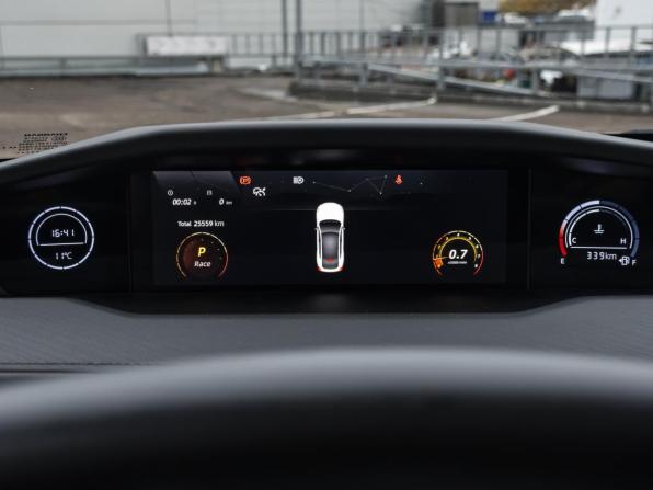 Changan UNI-V I с пробегом 2023 года, цена 2 389 000 рублей, 25558 км, лифтбек, Автокод Объявления