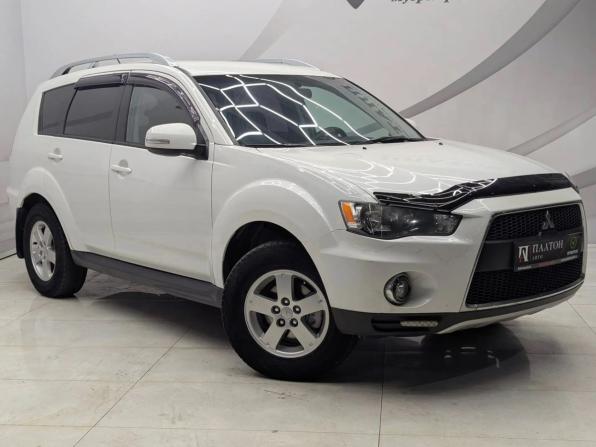 Mitsubishi Outlander II Рестайлинг с пробегом 2010 года, цена 890 000 рублей, 205122 км, внедорожник, Автокод Объявления