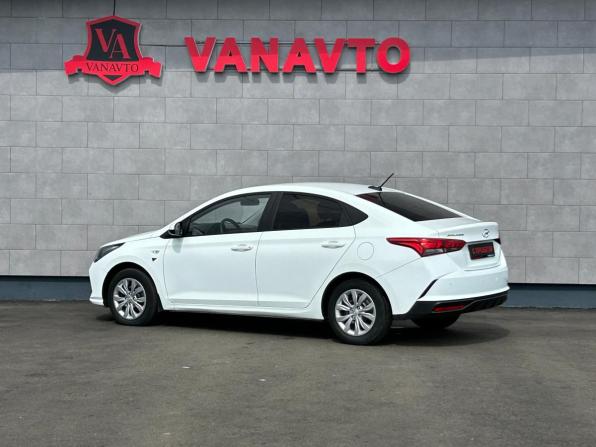Hyundai Solaris II Рестайлинг с пробегом 2021 года, цена 1 400 000 рублей, 101245 км, седан, Автокод Объявления