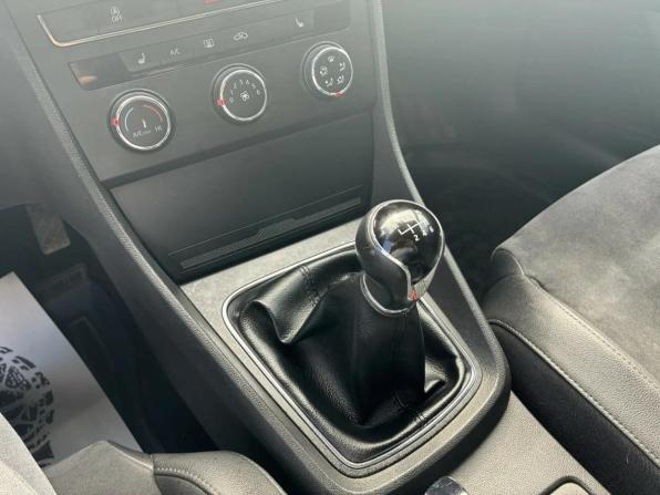 SEAT Leon III с пробегом 2013 года, цена 975 000 рублей, 200896 км, хэтчбек, Автокод Объявления