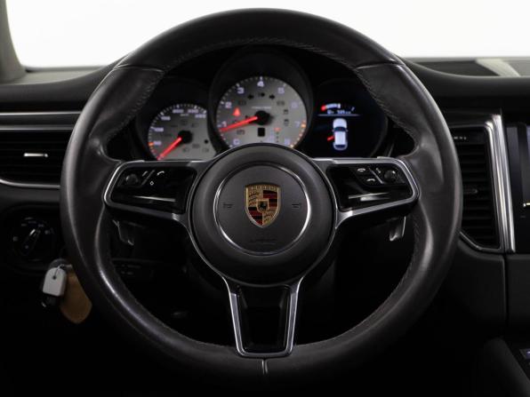 Porsche Macan I с пробегом 2015 года, цена 2 599 050 рублей, 131149 км, внедорожник, Автокод Объявления