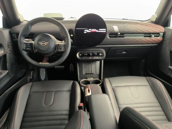 Mini Hatch IV (F65/F66/J01) с пробегом 2025 года, цена 6 200 000 рублей, 1078 км, хэтчбек, Автокод Объявления