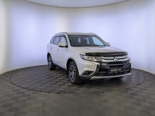Mitsubishi Outlander III Рестайлинг 2 с пробегом 2018 года, цена 2 150 000 рублей, 93605 км, внедорожник, Автокод Объявления
