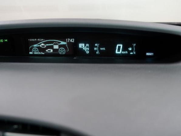 Toyota Prius III (XW30) с пробегом 2010 года, цена 895 000 рублей, 188263 км, лифтбек, Автокод Объявления