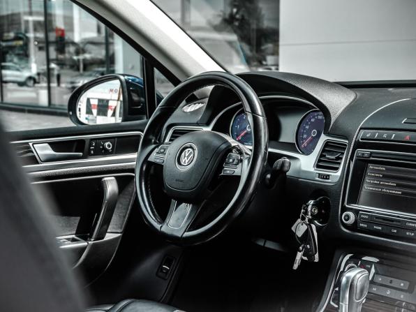 Volkswagen Touareg II Рестайлинг с пробегом 2015 года, цена 3 150 000 рублей, 188986 км, внедорожник, Автокод Объявления