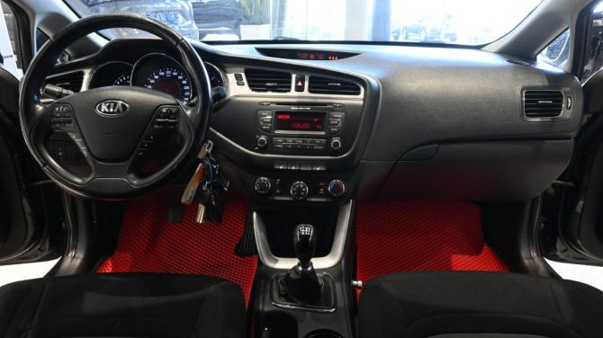 Kia Ceed II с пробегом 2014 года, цена 940 000 рублей, 173586 км, хэтчбек, Автокод Объявления
