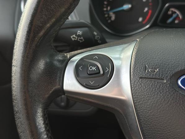 Ford Kuga II с пробегом 2015 года, цена 1 059 000 рублей, 242154 км, внедорожник, Автокод Объявления
