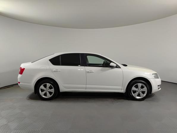 Skoda Octavia III (A7) с пробегом 2013 года, цена 850 000 рублей, 258000 км, лифтбек, Автокод Объявления