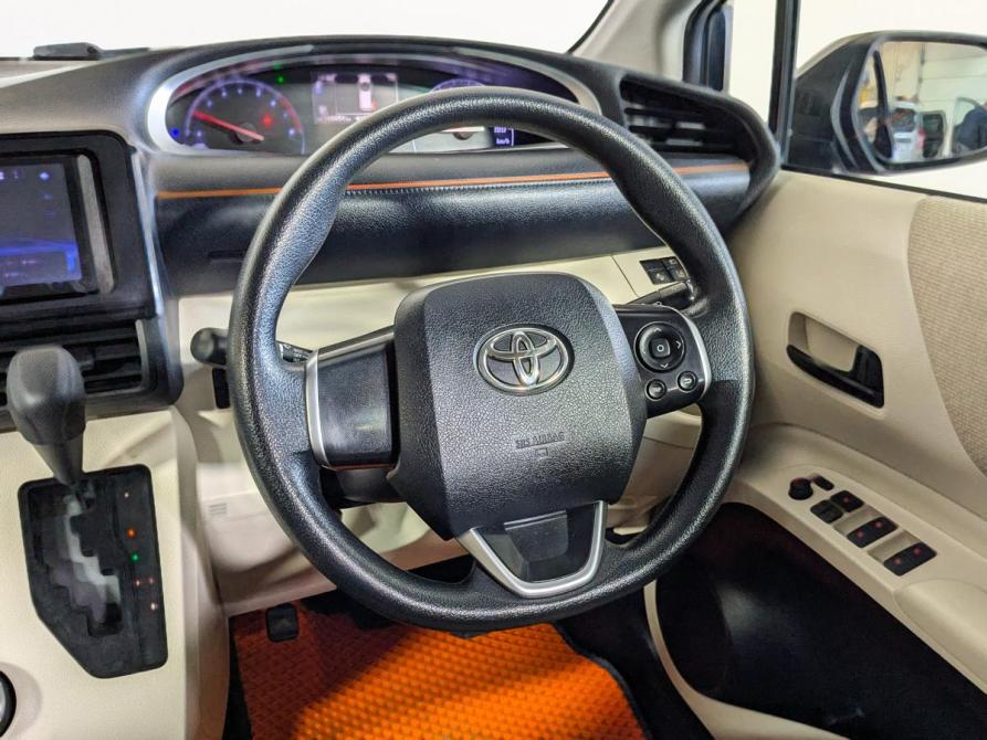 Toyota Sienta II Екатеринбург  - изображение 16