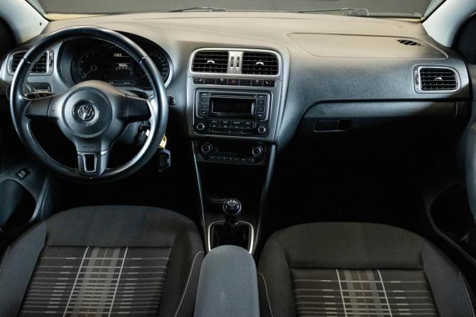 Volkswagen Polo V с пробегом 2015 года, цена 799 000 рублей, 186252 км, седан, Автокод Объявления