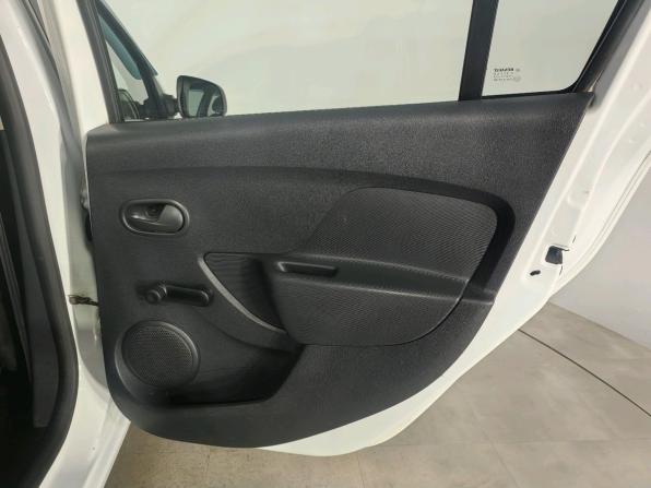 Renault Logan II с пробегом 2016 года, цена 459 000 рублей, 192000 км, седан, Автокод Объявления