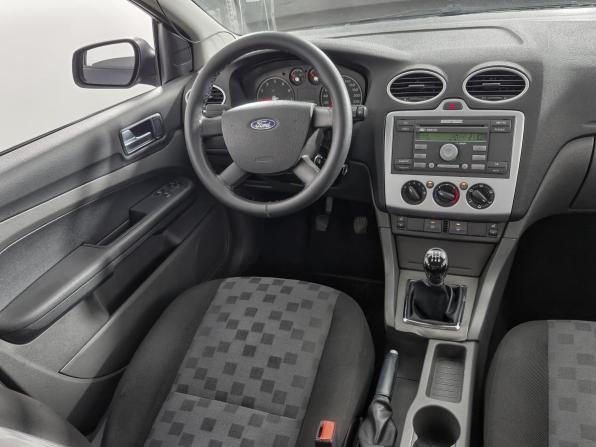 Ford Focus II с пробегом 2005 года, цена 339 000 рублей, 185703 км, седан, Автокод Объявления