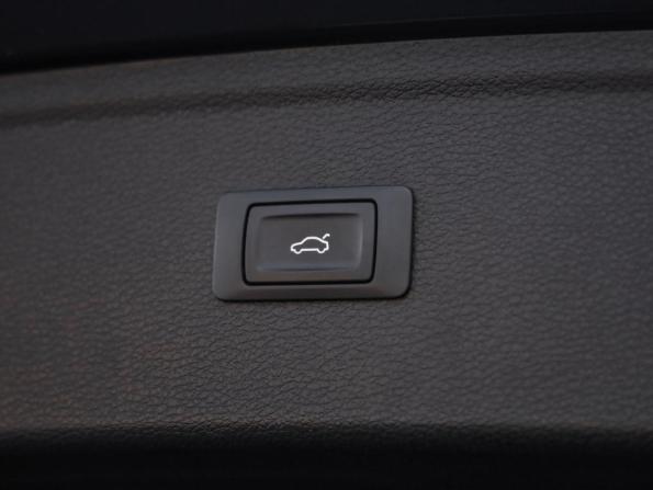 Audi Q5 II (FY) с пробегом 2019 года, цена 3 699 000 рублей, 62794 км, внедорожник, Автокод Объявления