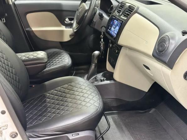 Renault Logan II с пробегом 2014 года, цена 588 000 рублей, 147235 км, седан, Автокод Объявления