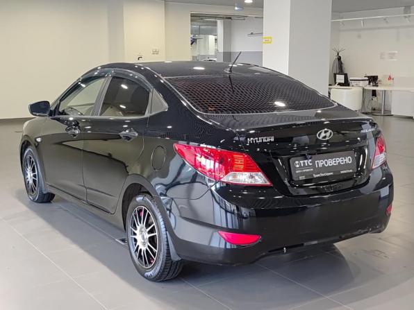 Hyundai Solaris I с пробегом 2013 года, цена 810 000 рублей, 139587 км, седан, Автокод Объявления