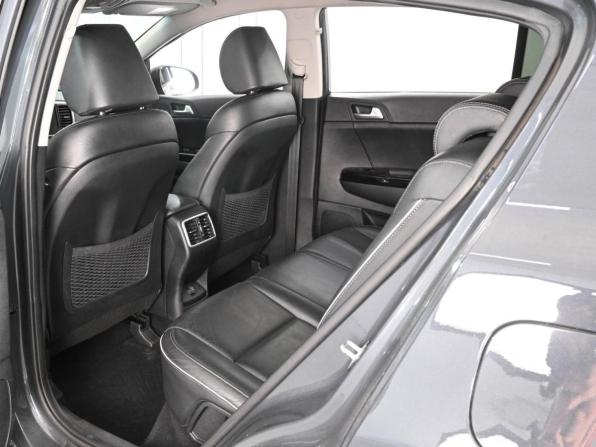 Kia Sportage IV Рестайлинг с пробегом 2021 года, цена 2 249 000 рублей, 171356 км, внедорожник, Автокод Объявления