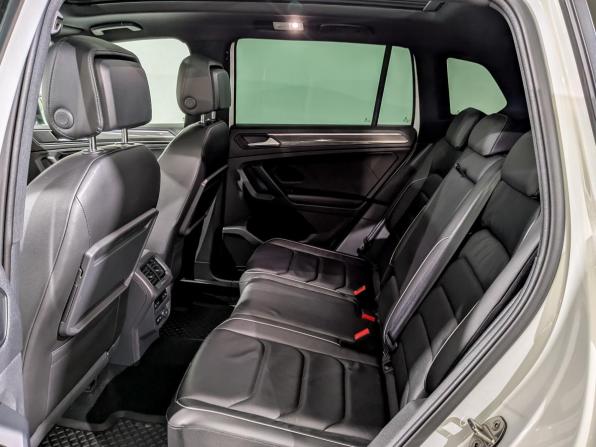 Volkswagen Tiguan II с пробегом 2018 года, цена 2 700 000 рублей, 132695 км, внедорожник, Автокод Объявления