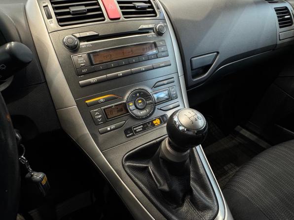 Toyota Auris I с пробегом 2008 года, цена 710 000 рублей, 147405 км, хэтчбек, Автокод Объявления