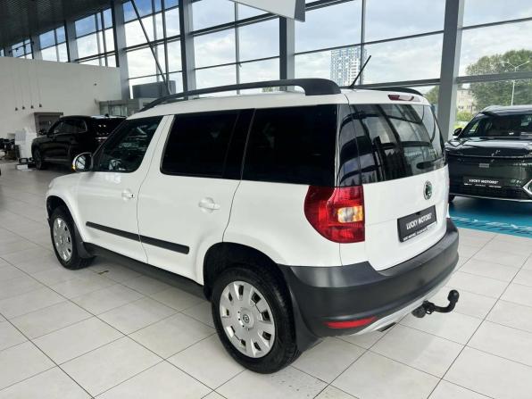Skoda Yeti I с пробегом 2013 года, цена 795 000 рублей, 153554 км, внедорожник, Автокод Объявления