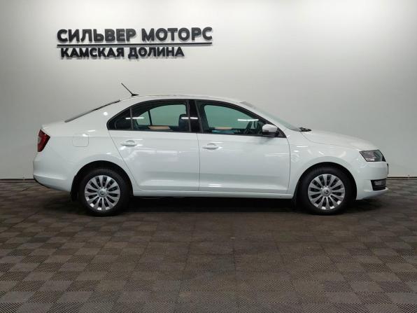Skoda Rapid I Рестайлинг с пробегом 2018 года, цена 1 099 000 рублей, 173000 км, лифтбек, Автокод Объявления