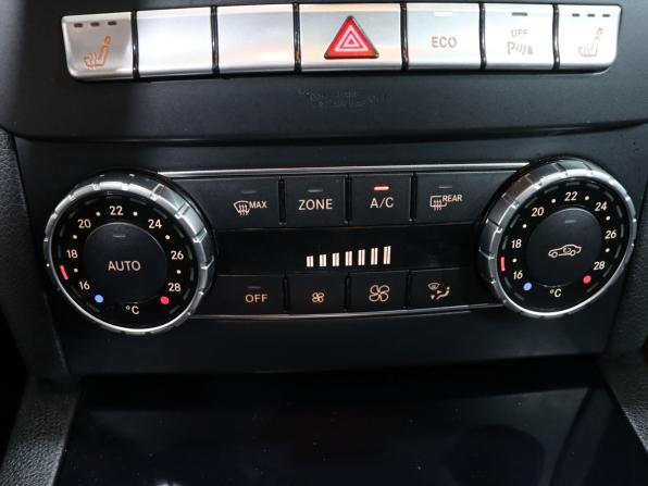 Mercedes-Benz C-Класс III (W204) Рестайлинг с пробегом 2013 года, цена 1 649 000 рублей, 252627 км, седан, Автокод Объявления