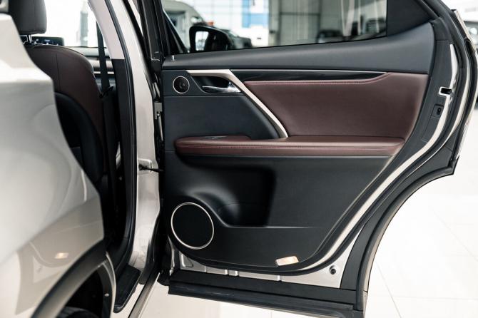 Lexus RX IV Рестайлинг с пробегом 2020 года, цена 5 700 000 рублей, 23673 км, внедорожник, Автокод Объявления