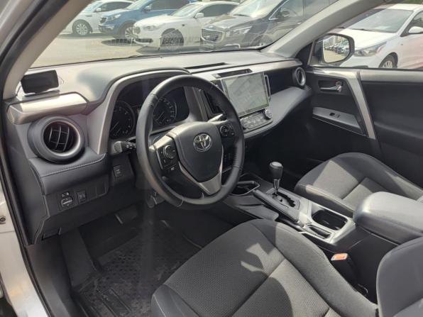 Toyota RAV4 IV (XA40) Рестайлинг с пробегом 2017 года, цена 2 040 000 рублей, 250462 км, внедорожник, Автокод Объявления