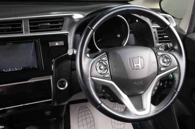 Honda Fit III Рестайлинг с пробегом 2019 года, цена 1 179 000 рублей, 131000 км, хэтчбек, Автокод Объявления