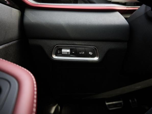Geely Coolray I Рестайлинг с пробегом 2023 года, цена 2 149 000 рублей, 31251 км, внедорожник, Автокод Объявления