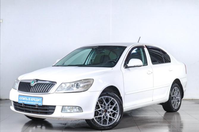 Skoda Octavia II (A5) Рестайлинг с пробегом 2013 года, цена 989 000 рублей, 224388 км, лифтбек, Автокод Объявления