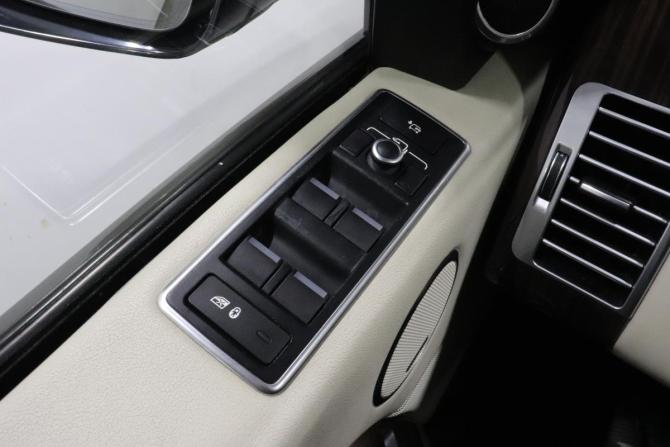 Land Rover Range Rover IV с пробегом 2016 года, цена 3 050 000 рублей, 343086 км, внедорожник, Автокод Объявления