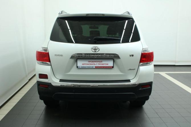 Toyota Highlander II (XU40) Рестайлинг с пробегом 2013 года, цена 2 185 000 рублей, 217011 км, внедорожник, Автокод Объявления
