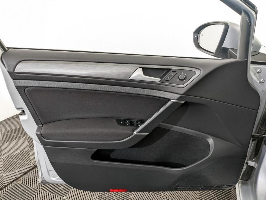 Volkswagen Golf VII Рестайлинг Москва  - изображение 19