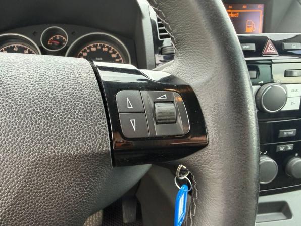Opel Zafira B Рестайлинг с пробегом 2010 года, цена 595 000 рублей, 220050 км, компактвэн, Автокод Объявления