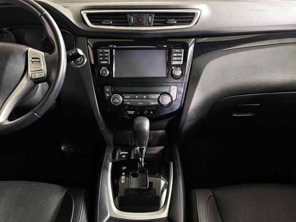 Nissan Qashqai II с пробегом 2018 года, цена 1 993 000 рублей, 52937 км, внедорожник, Автокод Объявления