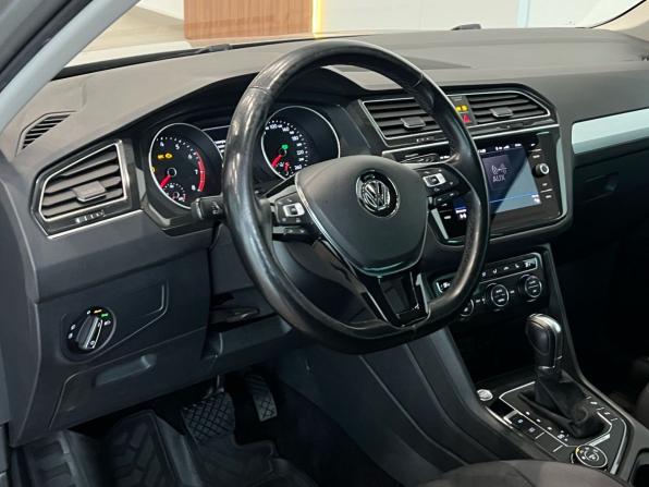 Volkswagen Tiguan II с пробегом 2018 года, цена 2 150 000 рублей, 147280 км, внедорожник, Автокод Объявления