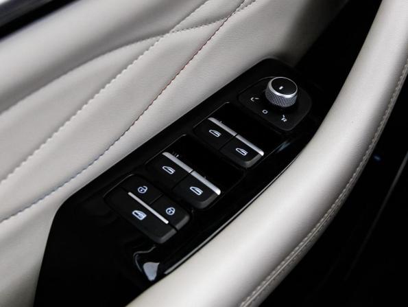 Geely Monjaro I с пробегом 2023 года, цена 2 925 000 рублей, 79045 км, внедорожник, Автокод Объявления