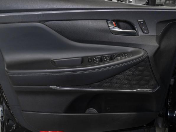 Hyundai Santa Fe IV Рестайлинг с пробегом 2021 года, цена 3 080 000 рублей, 104918 км, внедорожник, Автокод Объявления