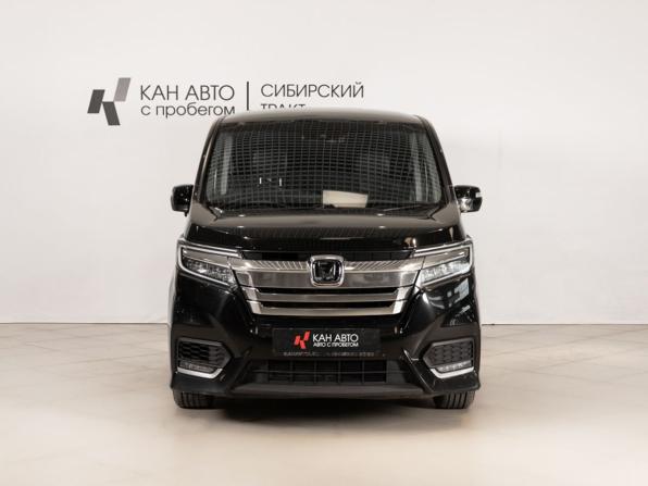 Honda Stepwgn V Рестайлинг с пробегом 2018 года, цена 2 298 000 рублей, 133394 км, минивэн, Автокод Объявления
