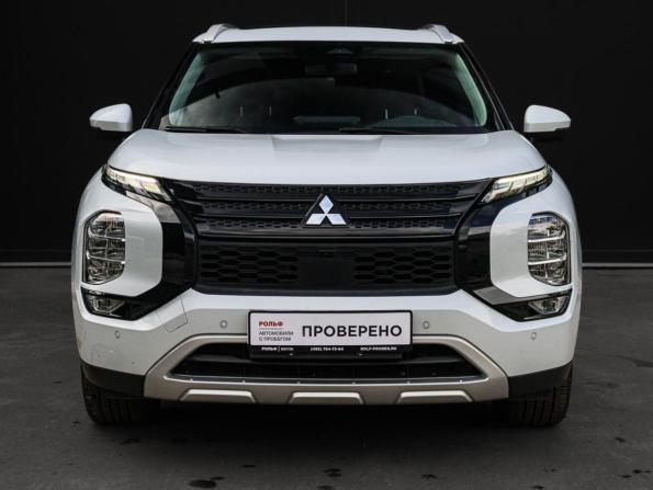 Mitsubishi Outlander IV с пробегом 2023 года, цена 3 990 000 рублей, 9147 км, внедорожник, Автокод Объявления