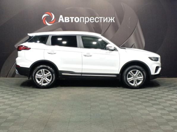 Geely Atlas Pro с пробегом 2024 года, цена 2 020 000 рублей, 28136 км, внедорожник, Автокод Объявления