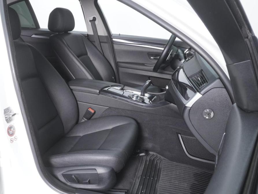 BMW 5 серии VI (F10/F11/F07) Рестайлинг Ростов-на-Дону  - изображение 8