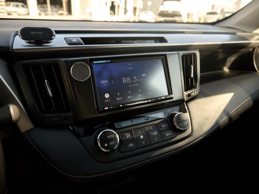 Toyota RAV4 IV (XA40) Рестайлинг Казань  - изображение 9