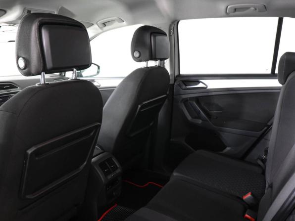 Volkswagen Tiguan II с пробегом 2018 года, цена 1 950 000 рублей, 102700 км, внедорожник, Автокод Объявления