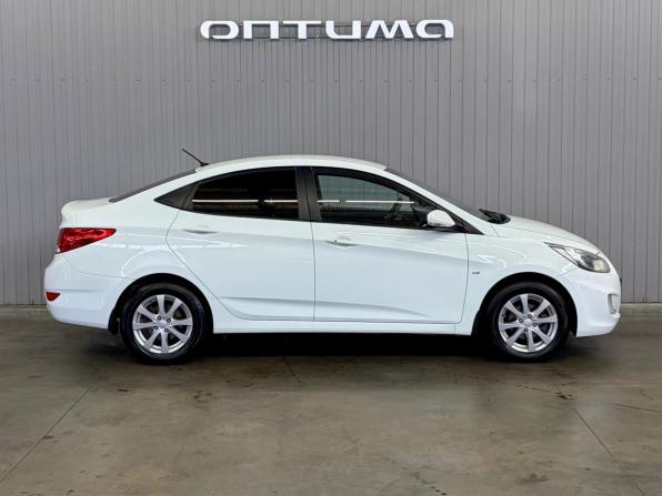 Hyundai Solaris I с пробегом 2013 года, цена 877 000 рублей, 228865 км, седан, Автокод Объявления
