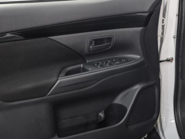Mitsubishi Outlander III Рестайлинг 3 с пробегом 2019 года, цена 1 769 000 рублей, 136541 км, внедорожник, Автокод Объявления