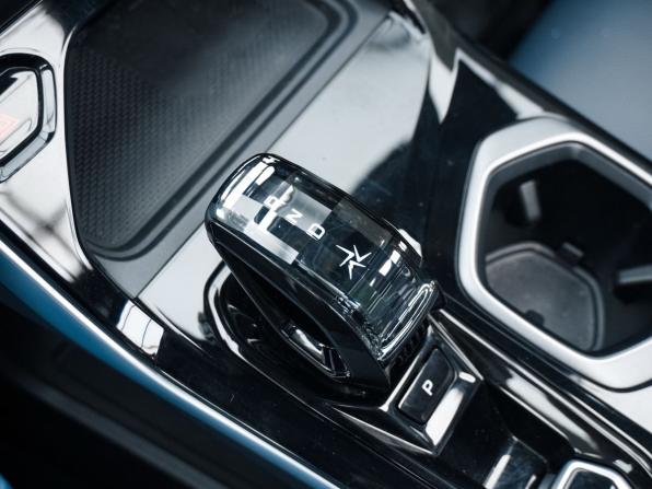 Geely Atlas II с пробегом 2024 года, цена 3 127 850 рублей, 28500 км, внедорожник, Автокод Объявления