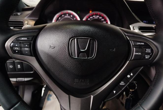 Honda Accord VIII Рестайлинг с пробегом 2012 года, цена 1 535 000 рублей, 212727 км, седан, Автокод Объявления