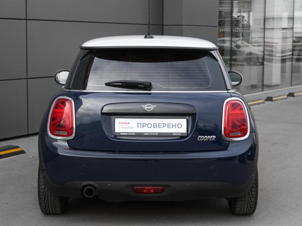 Mini Hatch III (F55/F56) Рестайлинг с пробегом 2018 года, цена 1 898 000 рублей, 97000 км, хэтчбек, Автокод Объявления